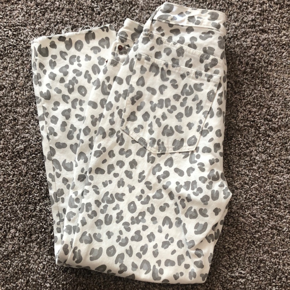 NWT Abercrombie Mom Jean